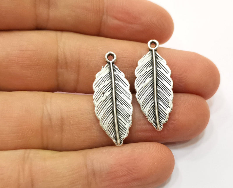 10 Feather Charms Antique Silver Plated Charms (30x12mm)  G19072