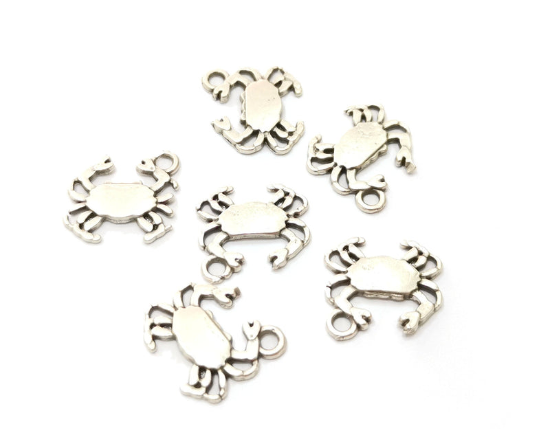 10  Crab Charms Antique Silver Plated Charms (15x16mm)  G19196