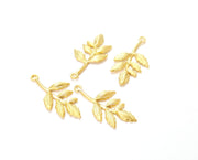 5 Leaf Charms Gold Plated Charms (30x15mm)  G19653