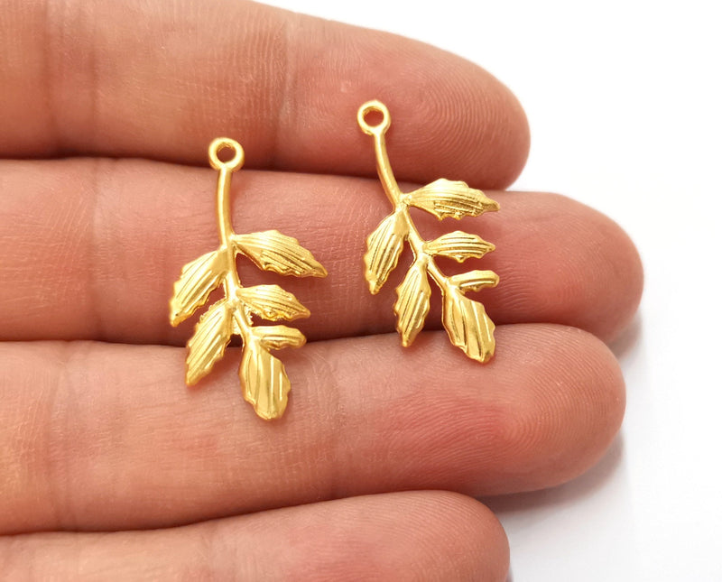 5 Leaf Charms Gold Plated Charms (30x15mm)  G19653
