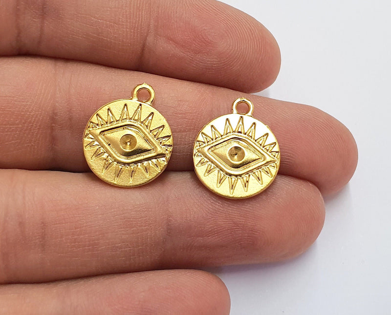 5 Eye Charms Gold Plated Charms (18x15mm) G19689