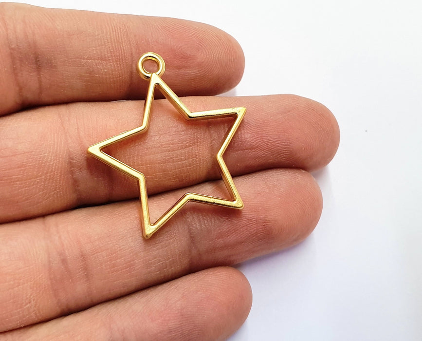 2 Star Bezel Charms Gold Plated Charms (33x31mm) G19719