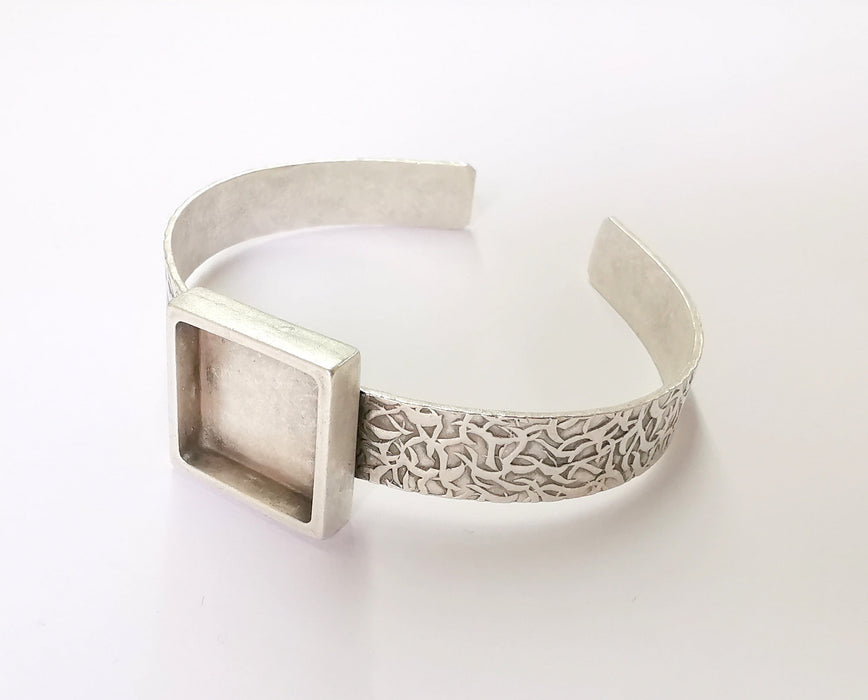 Bracelet Blank Resin Bangle Dry Flower inlay Blank Cuff Bezel Glass Cabochon Base Textured Adjustable Antique Silver (20x20mm ) G19857