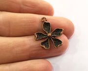 5 Flower Charms Antique Copper Plated Charms (26x21mm) G19468