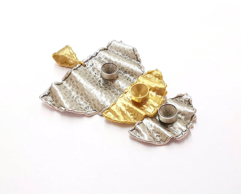 Hammered Wavy Pendant Blank Resin Bezel Mosaic Mountings Antique Silver and Gold Plated Brass (77x55mm)(7mm Bezel Size)  G19934