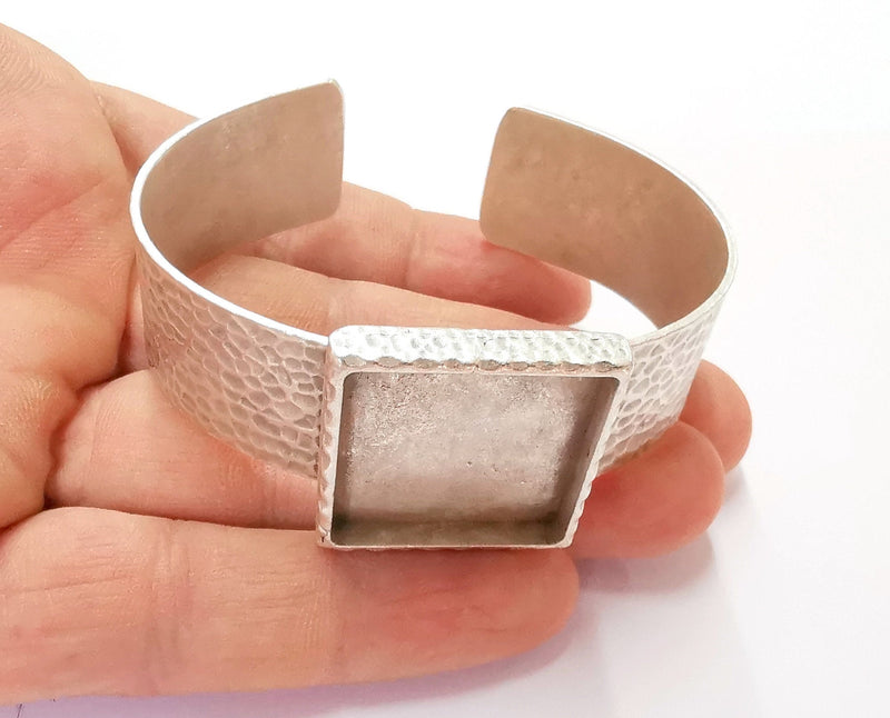 Bracelet Blank Resin Bangle Dry Flower inlay Blank Cuff Bezel Glass Cabochon Base Hammered Adjustable Antique Silver (25x25mm )  G26310