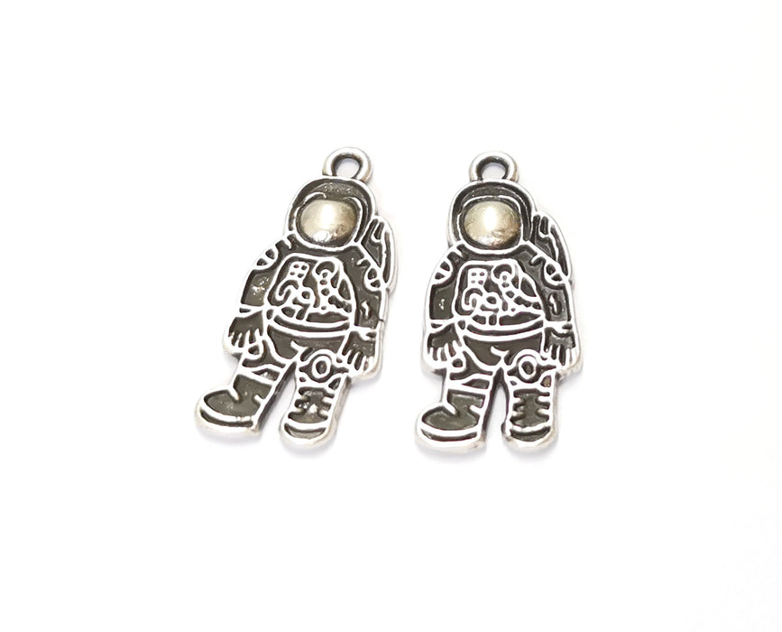 5 Astronaut Charms Antique Silver Plated Charms (27x12mm)  G19555