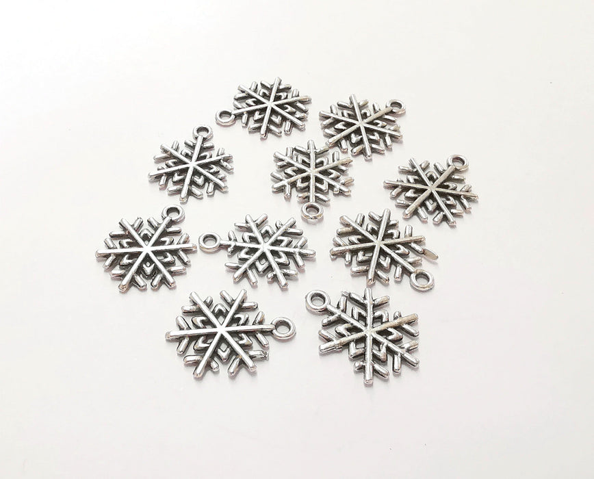 10 Snow Flake Charms Antique Silver Plated Charms (19x15mm) G19956