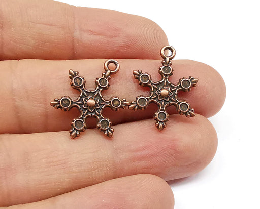 6 Snow Flake Charms Antique Copper Plated Charms (23x17mm) G19973