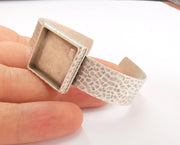 Bracelet Blank Resin Bangle Dry Flower inlay Blank Cuff Bezel Glass Cabochon Base Hammered Adjustable Antique Silver (20x20mm ) G19848