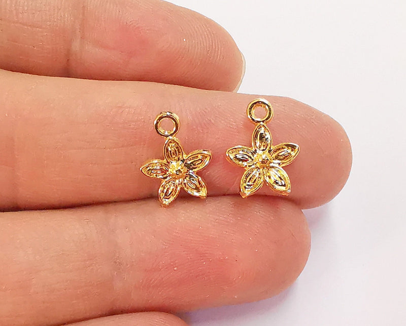 10 Flower Charms Shiny Gold Plated Charms (14x11mm)  G20329