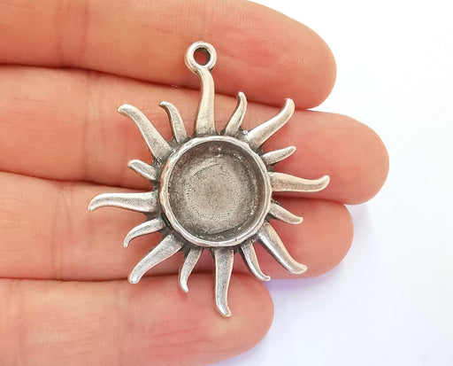 Sun Charms Blank Bezel Resin Bezel Mosaic Mountings Antique Silver Plated Charms (46x42mm) (16 mm Bezel Inner Size)  G20388