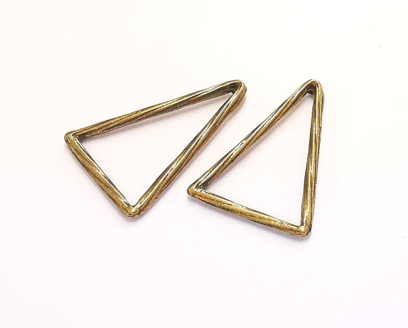 4 Triangle Findings Charms Antique Bronze Plated Findings (37x26mm)  G24397