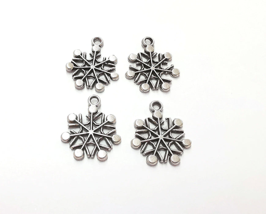 10 Snow Flake Charms Antique Silver Plated Charms (20x16mm) G26315