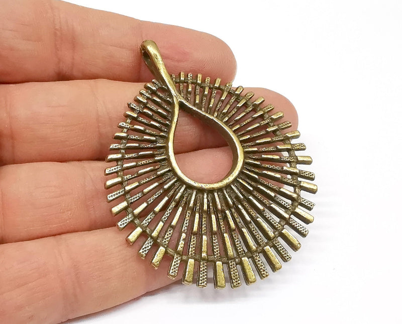 Antique Bronze Pendant Antique Bronze Plated Pendant (66x54mm)  G19974