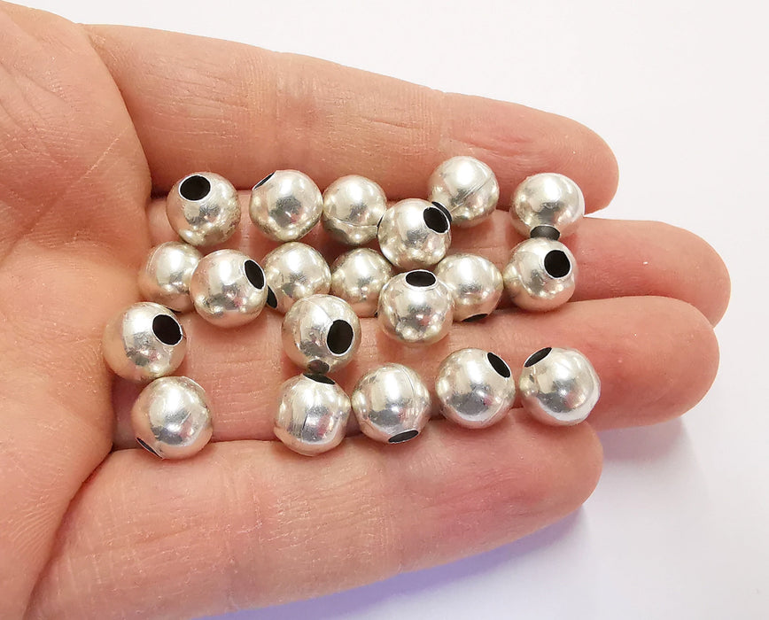 10 Silver Round Beads Antique Silver Plated Beads (10mm) G23057