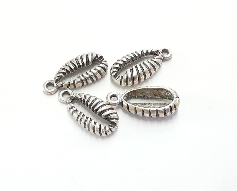 5 Cowrie Shell Charms Antique Silver Plated Charm (22x11mm) G20556