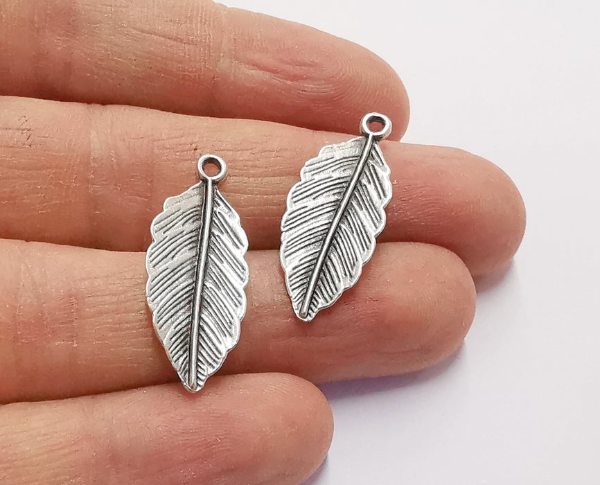 6 Feather Charms Antique Silver Plated Charms (30x12mm)  G22139