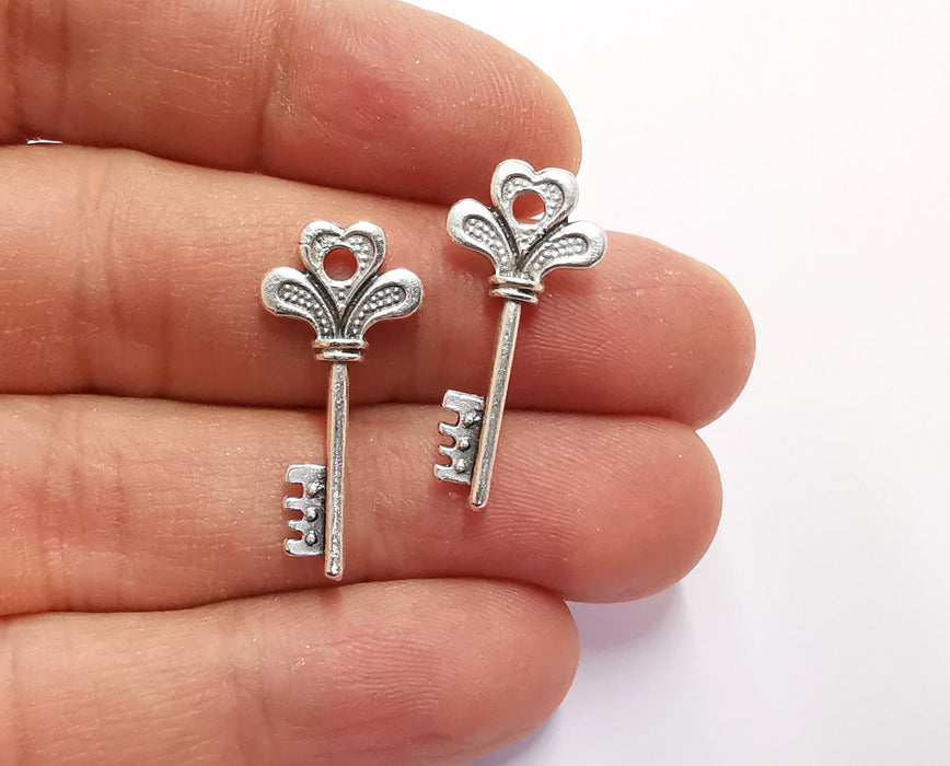 6 Key Charm Antique Silver Plated Charms (29x13 mm)  G20569