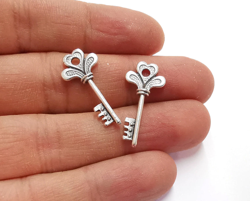 6 Key Charm Antique Silver Plated Charms (29x13 mm)  G20569