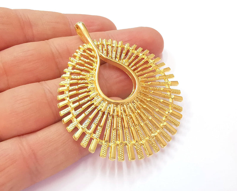 Gold Pendant Gold Plated Pendant (66x54mm)  G20035