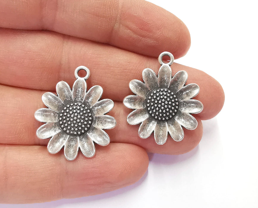 4 Daisy Charms Flower Charms Antique Silver Plated Charms (30x25mm)  G20624