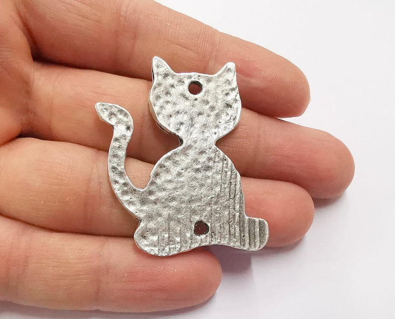 2 Hammered Cat Charm Connector Antique Silver Plated Charms (46x36mm)  G20127