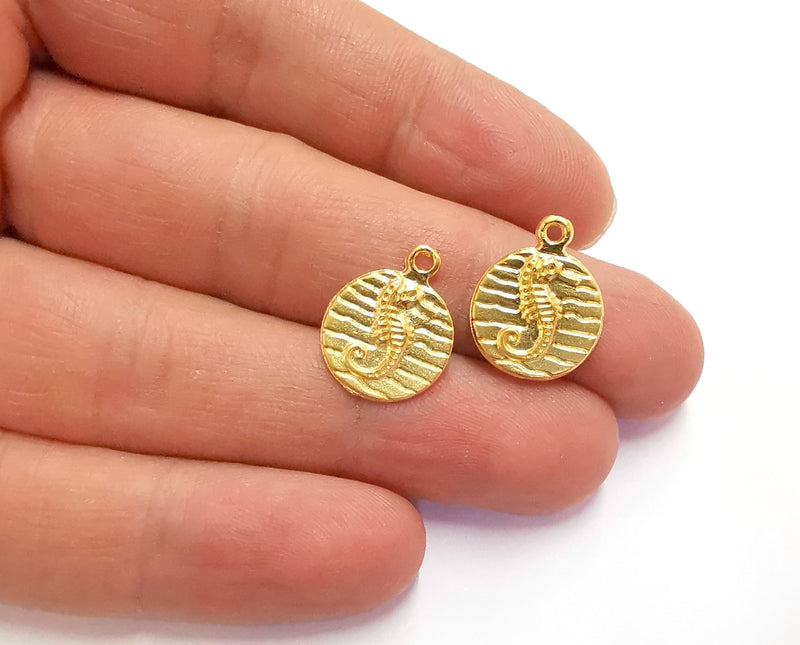 5 Seahorse Charms Gold Plated Charms (18x14mm)  G20349