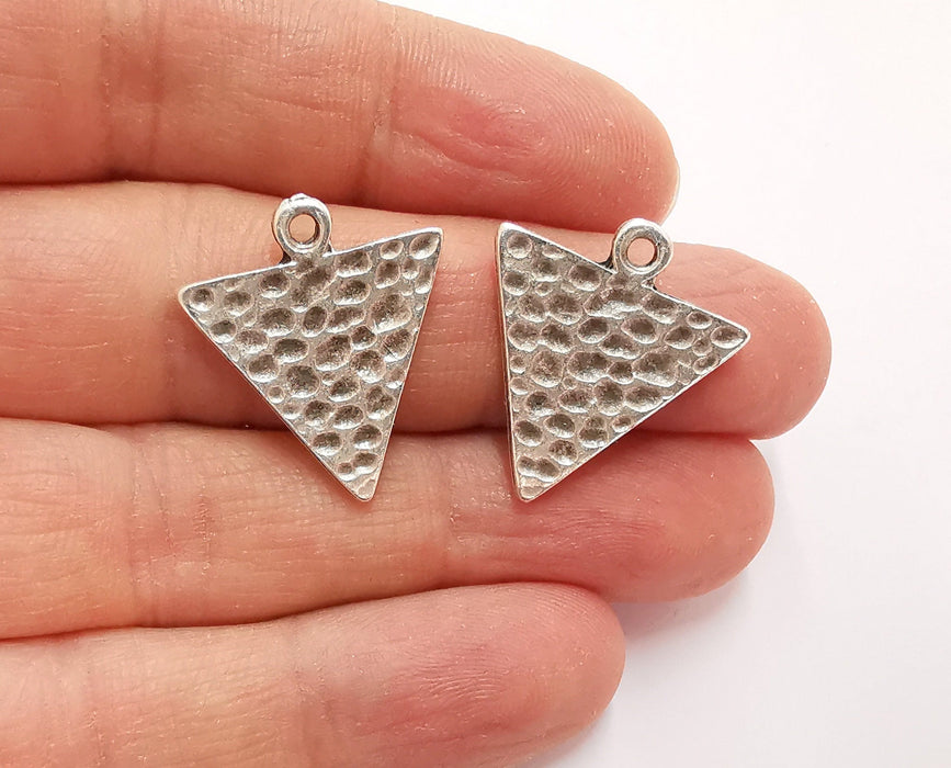 4 Hammered Triangle Charms Antique Silver Plated Charms (24x22mm)  G23455