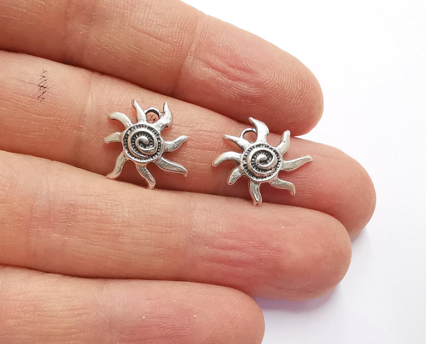 10 Sun Charms Antique Silver Plated Charms (16x16mm)  G20527