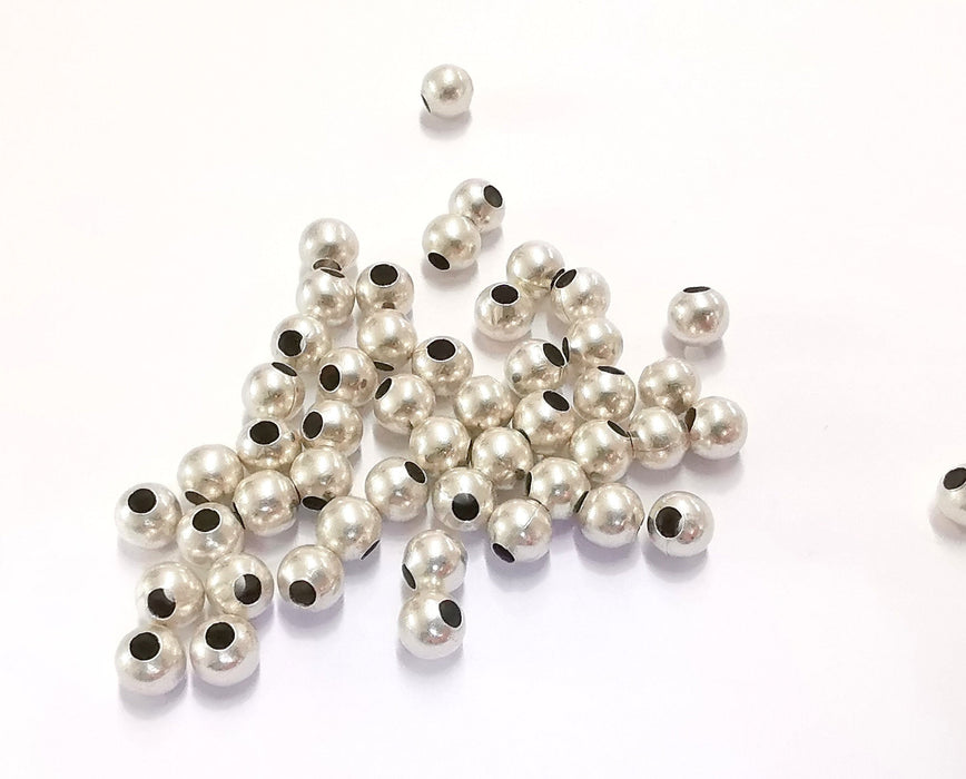20 Silver Round  Beads Antique Silver Plated Beads (6mm) G25130