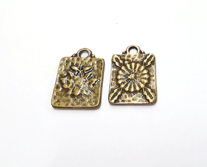 4 Flower Charms Antique Bronze Plated Charms Double Sided (sides are different)(25x17mm)  G20605