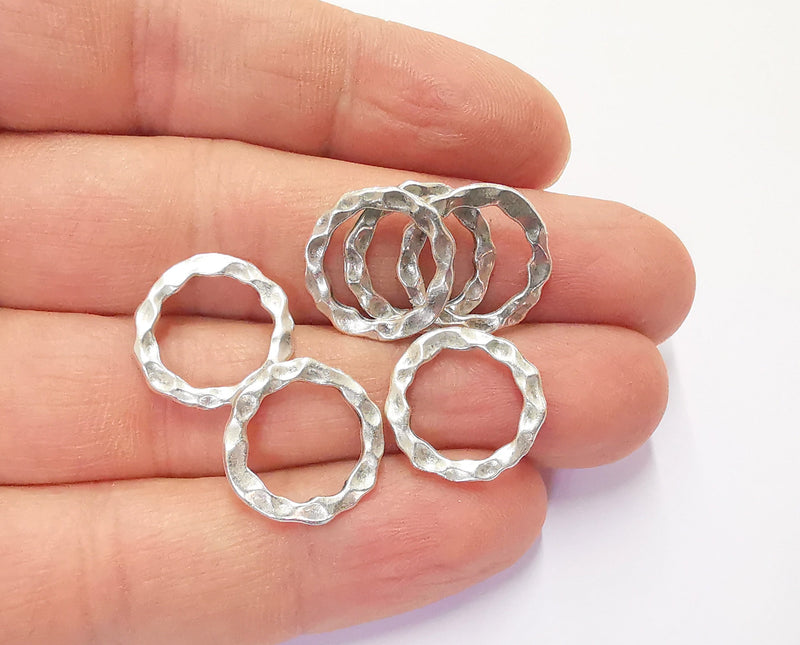 10 Hammered Circle Antique Silver Plated Findings (16mm) G20623
