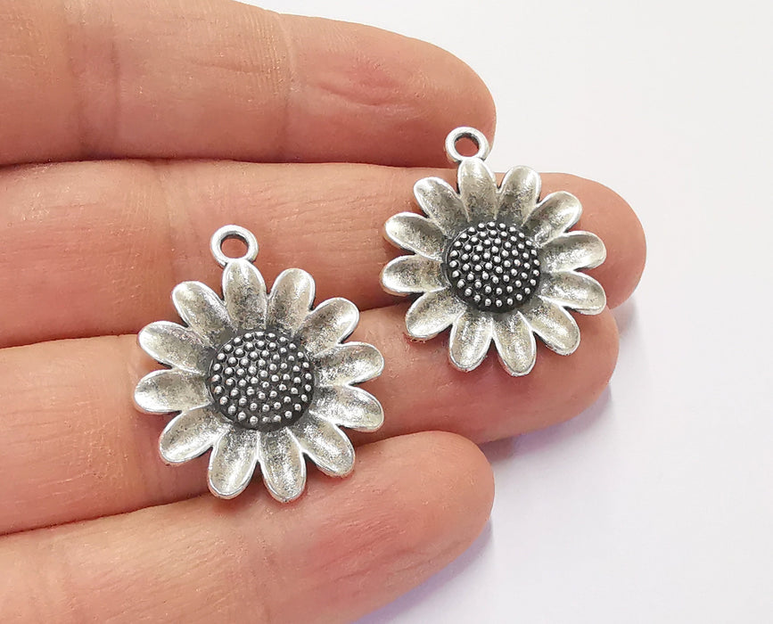 4 Daisy Charms Flower Charms Antique Silver Plated Charms (30x25mm)  G20624