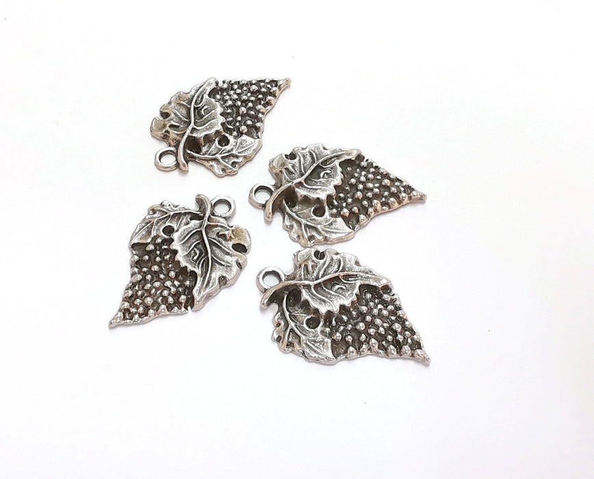 5 Bunch of Grapes Charms Fruit Charms Antique Silver Plated Charms (23x15mm) G22219