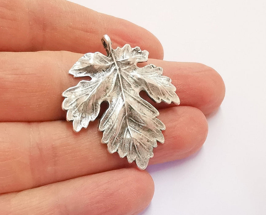 2 Leaf Pendant Antique Silver Plated Pendant (40x34mm)  G20674