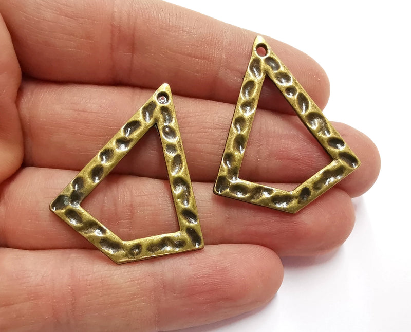2 Hammered Charm Antique Bronze Plated Charm (38x32 mm)  G21037