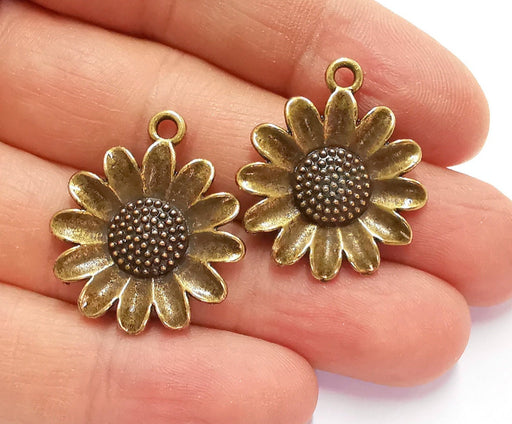 4 Daisy Charms Flower Charms Antique Bronze Plated Charms (30x25mm)  G20804