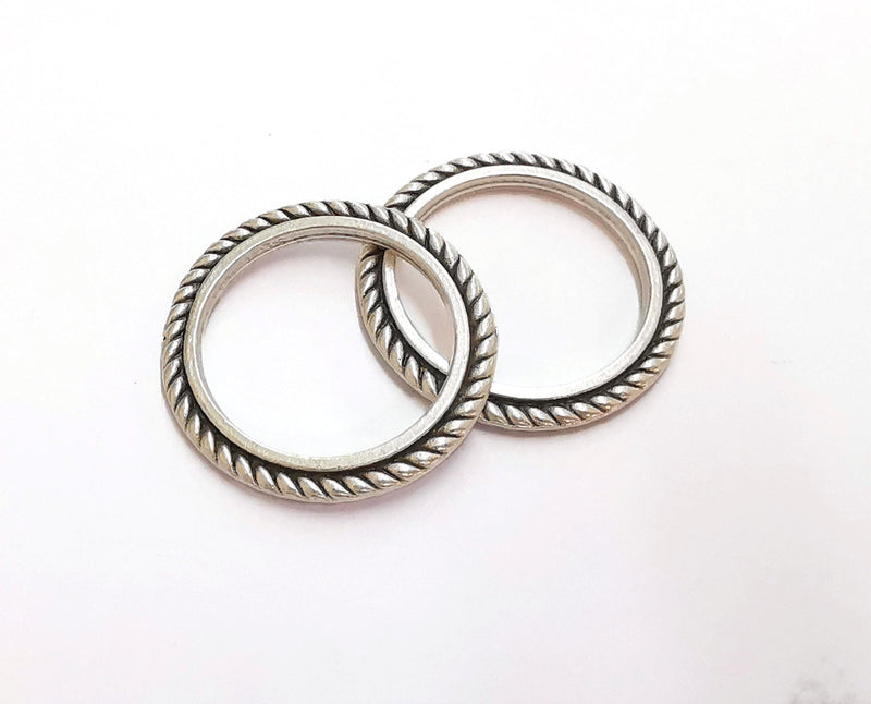 4 Textured Circle Antique Silver Plated Findings (28mm) G21138