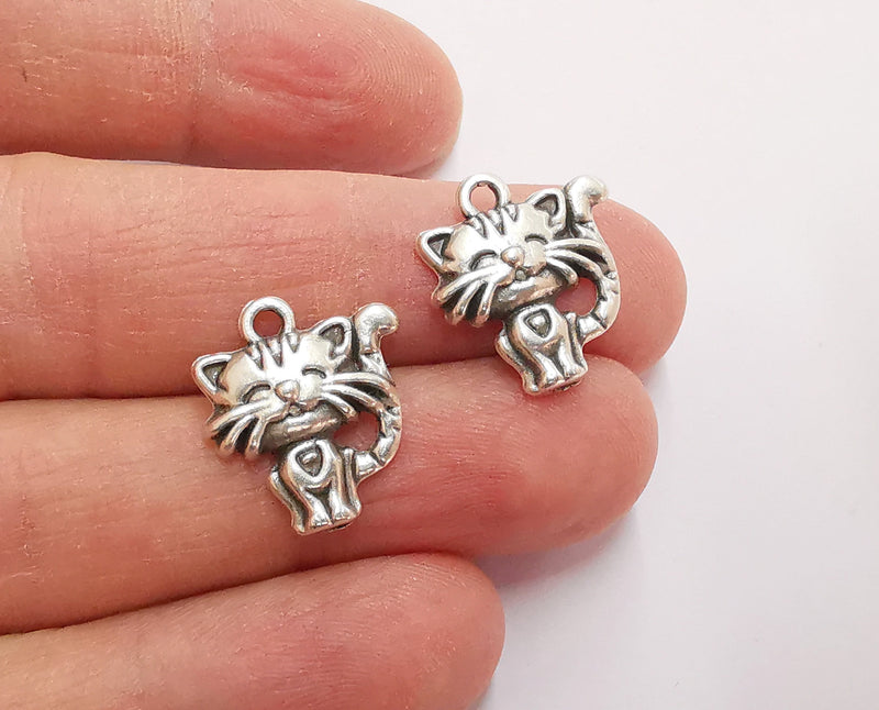 5 Cat Charms Antique Silver Plated Charms (19x17mm)  G21170