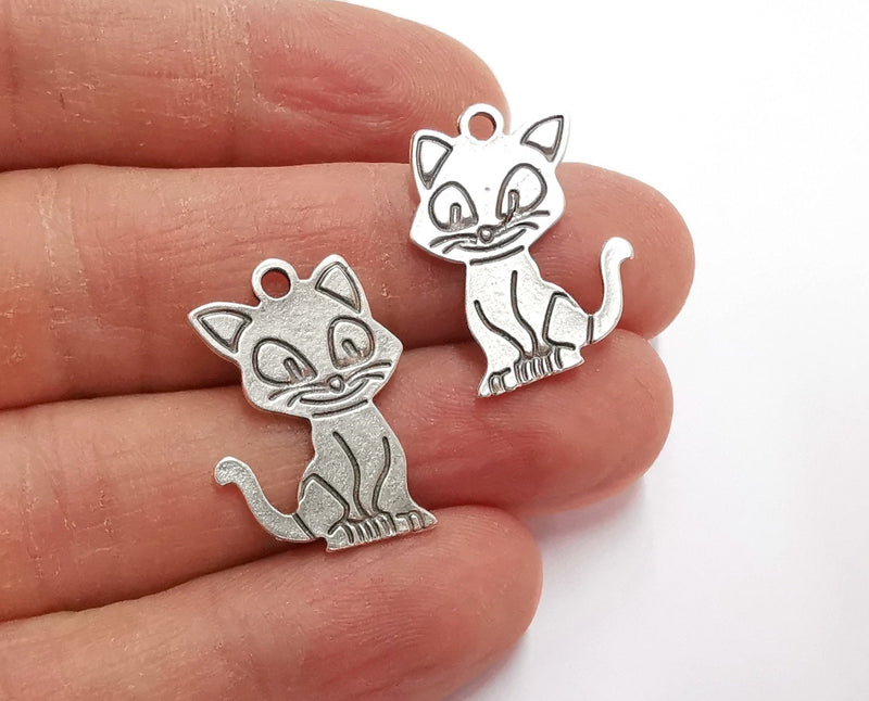 5 Cat Charms Antique Silver Plated Charms (24x17mm)  G21171