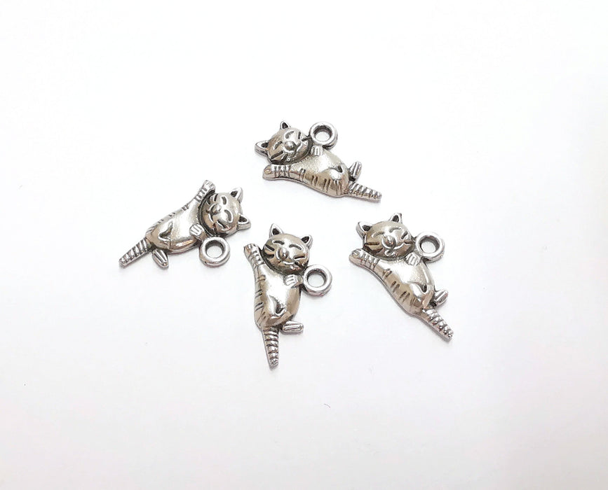 10 Cat Charms Antique Silver Plated Charms (18x12mm)  G21201