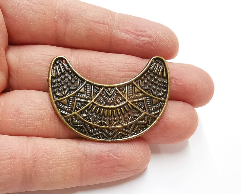 2 Crescent Charms Connector Antique Bronze Plated Charms (45x32mm)  G21239