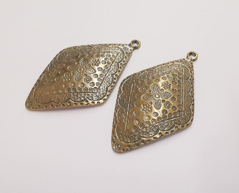 2 Flowers Diamond Shape Antique Bronze Plated Charms (56x34mm) G20909