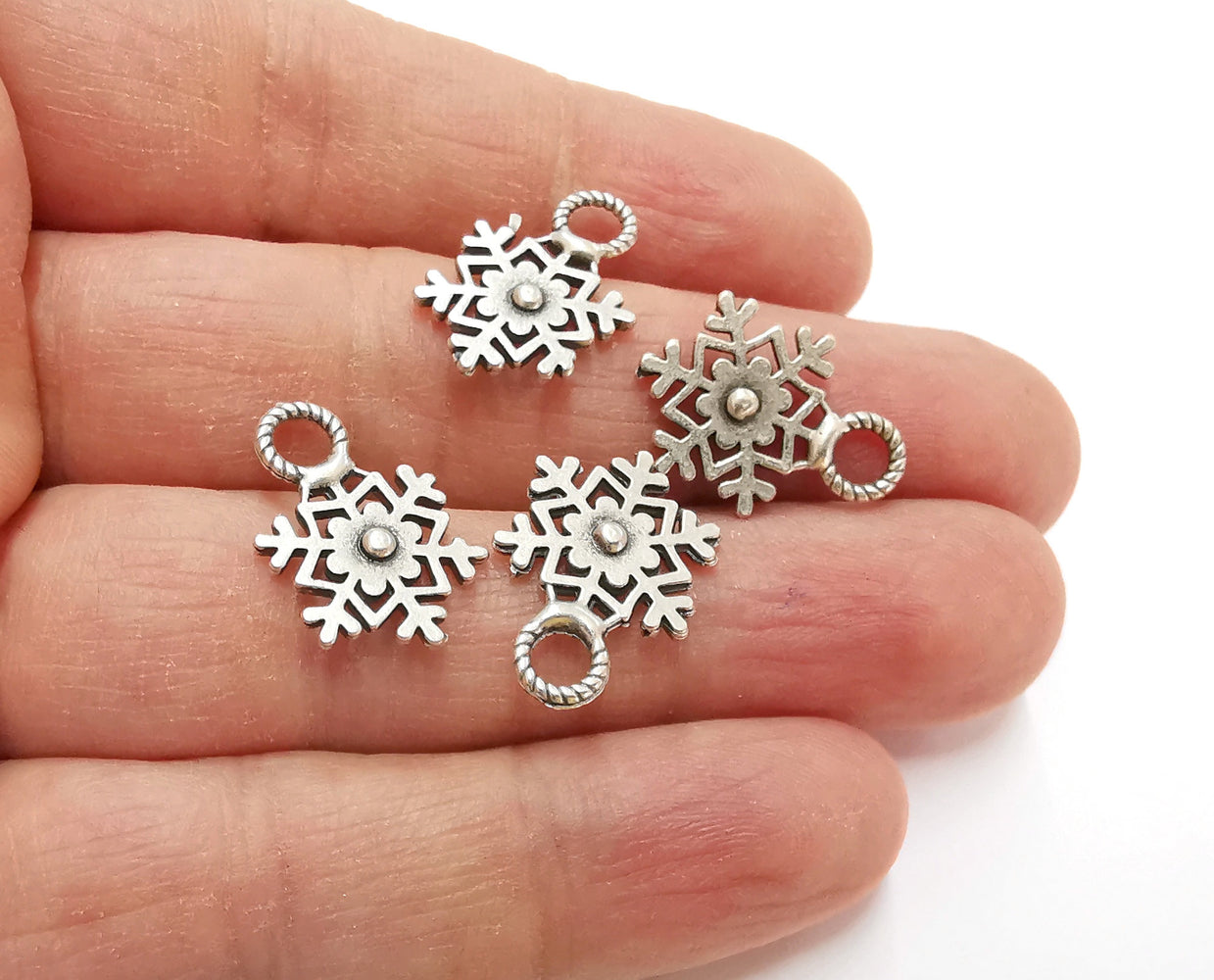 10 Snow Flake Charms Antique Silver Plated Charms (21x15mm) G21332