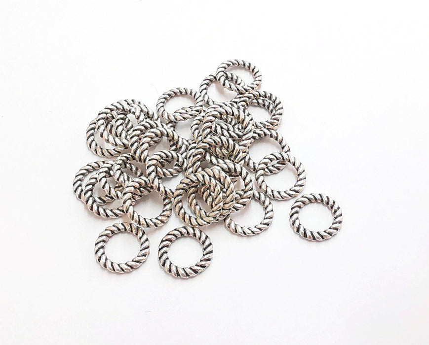 20 Twisted Circle Findings Antique Silver Plated Circle (10 mm)  G21001