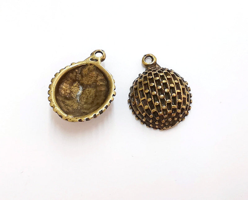 2 Cambered Circle Charms Antique Bronze Plated Charms (25x19mm)  G21086