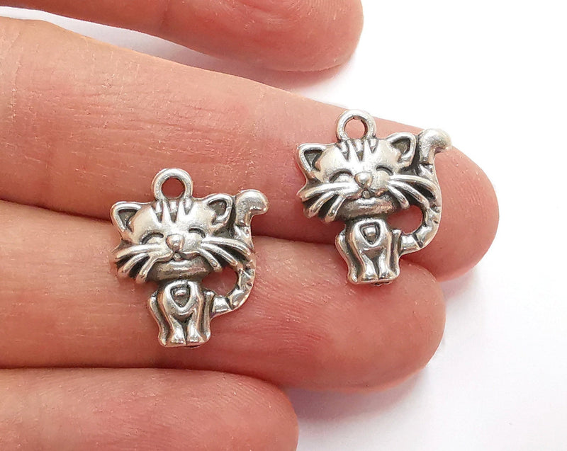 5 Cat Charms Antique Silver Plated Charms (19x17mm)  G21170