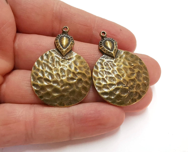 2 Hammered Round Charm Antique Bronze Charm (41x30mm) G21431