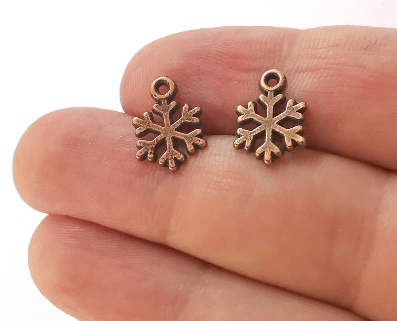 20 Snow Flake Charms Antique Copper Plated Charms (15x10mm) G21437
